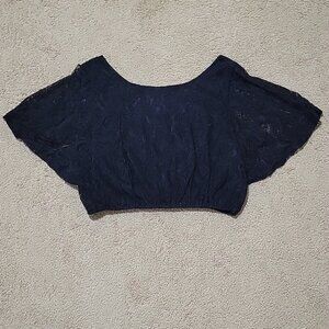 Urban Outfitters Black Lace Batwing Sleeve Crop Top Size Large